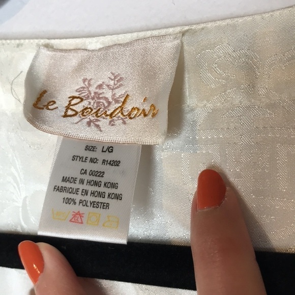 Vintage Le Boudoir sheen printed satiny top - Picture 8 of 10